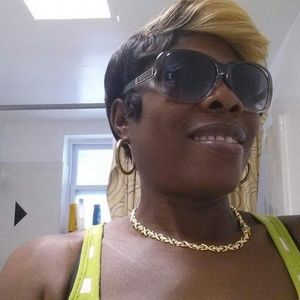 Meet your Posher, Hillary